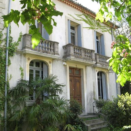 Les Remparts Bed and Breakfast Capestang Eksteriør billede
