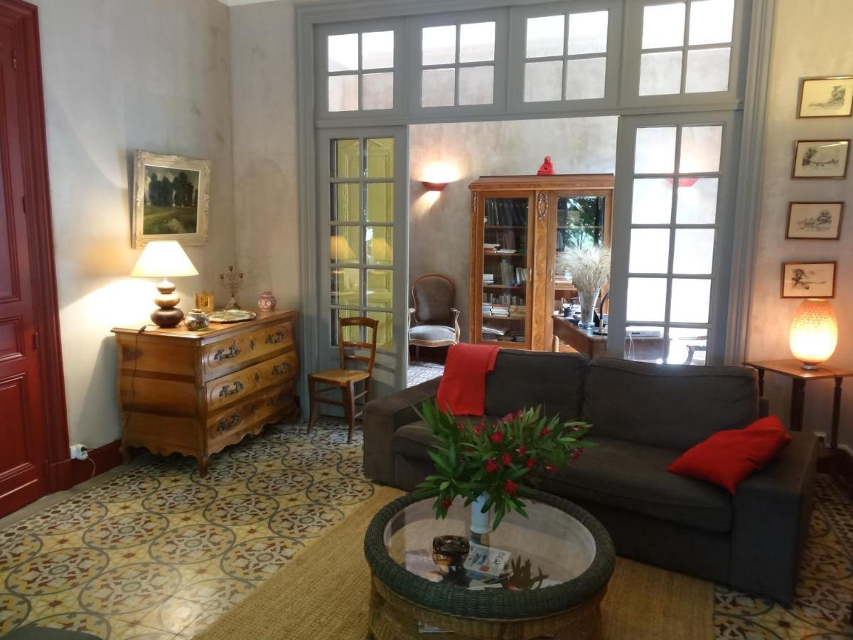 Les Remparts Bed and Breakfast Capestang Eksteriør billede