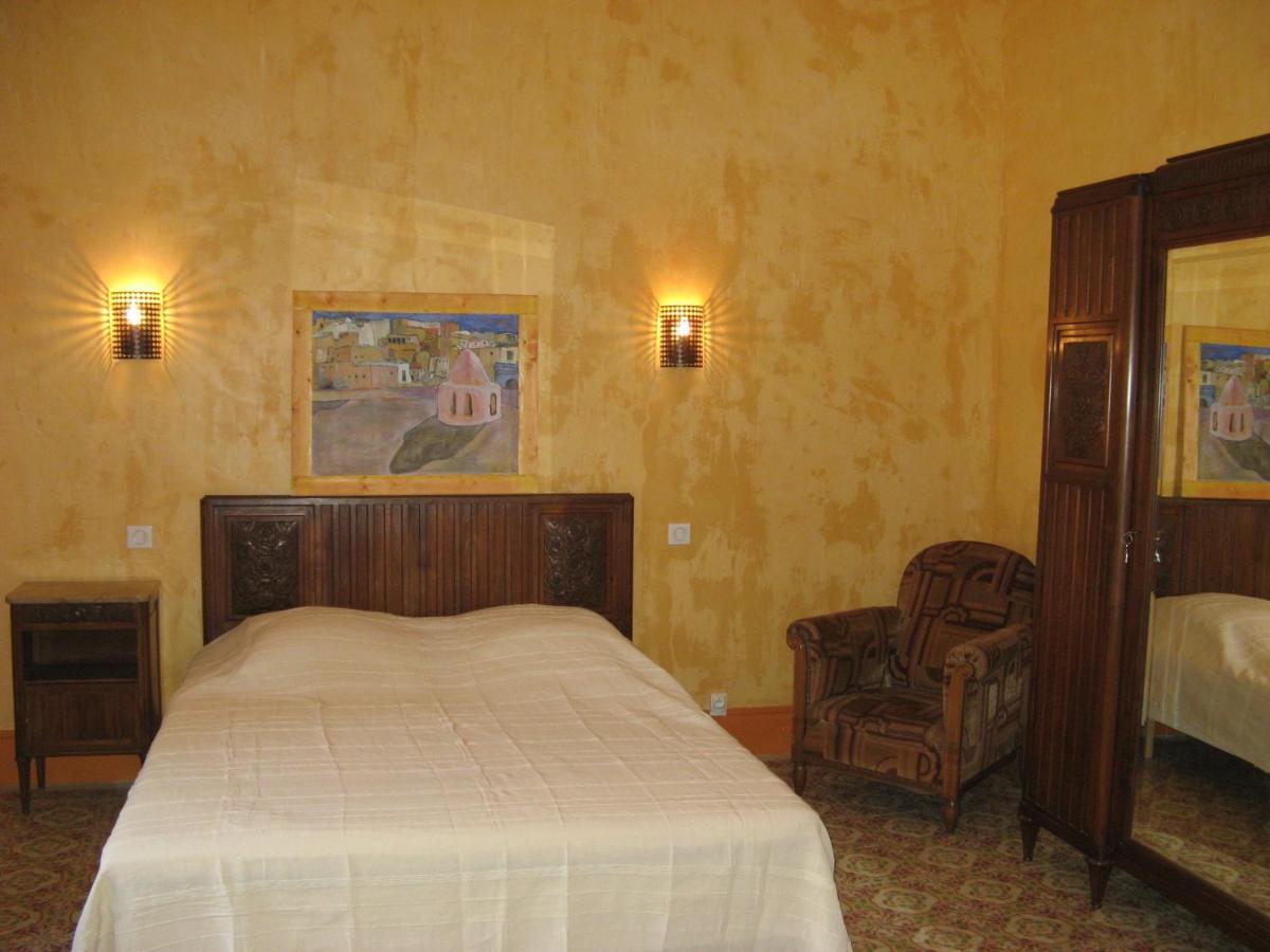 Les Remparts Bed and Breakfast Capestang Eksteriør billede