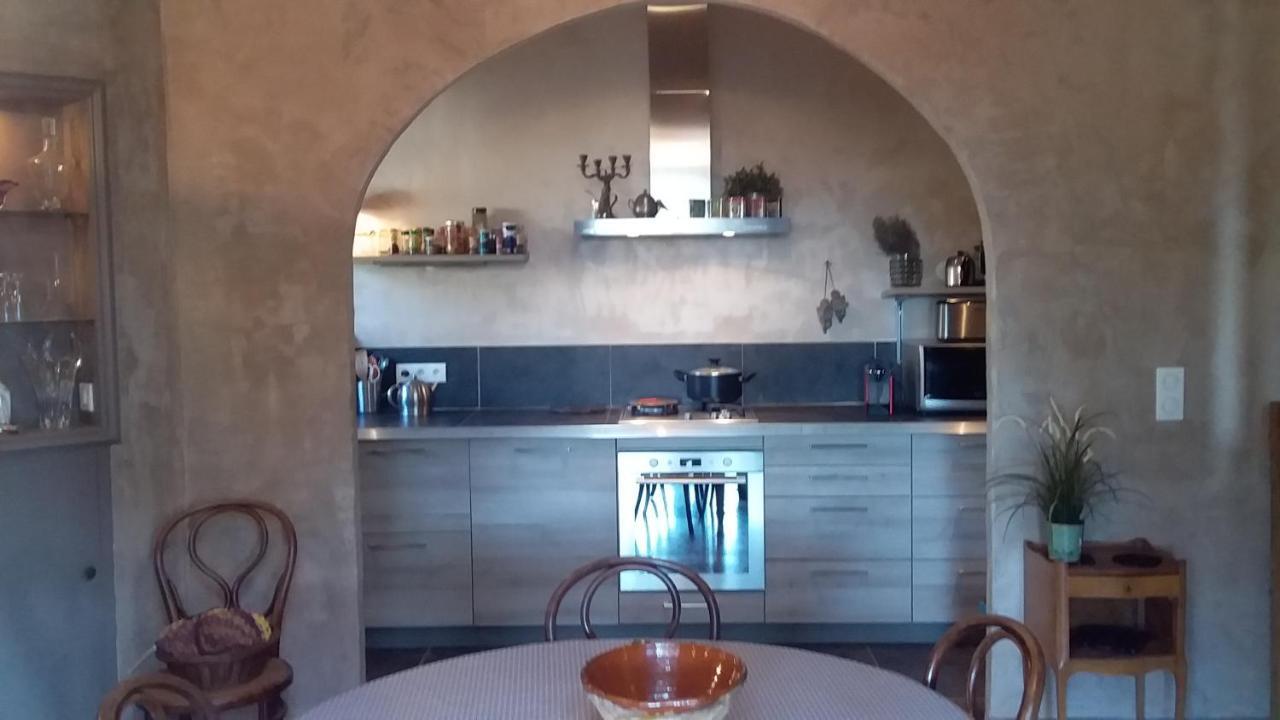 Les Remparts Bed and Breakfast Capestang Eksteriør billede